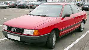 Автомобиль Ауди 80